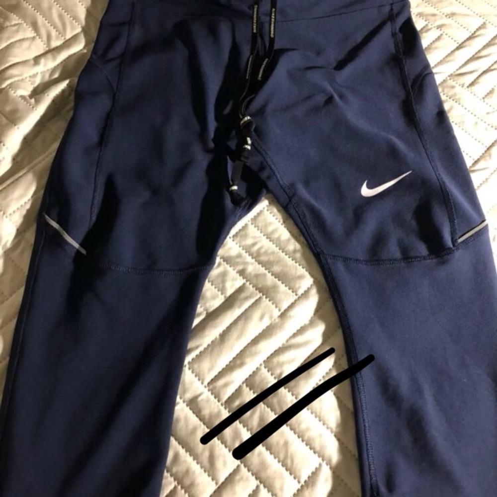 Nike dri-fit Capri.